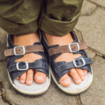 Comment bien choisir une paire de sandales pour enfant ?